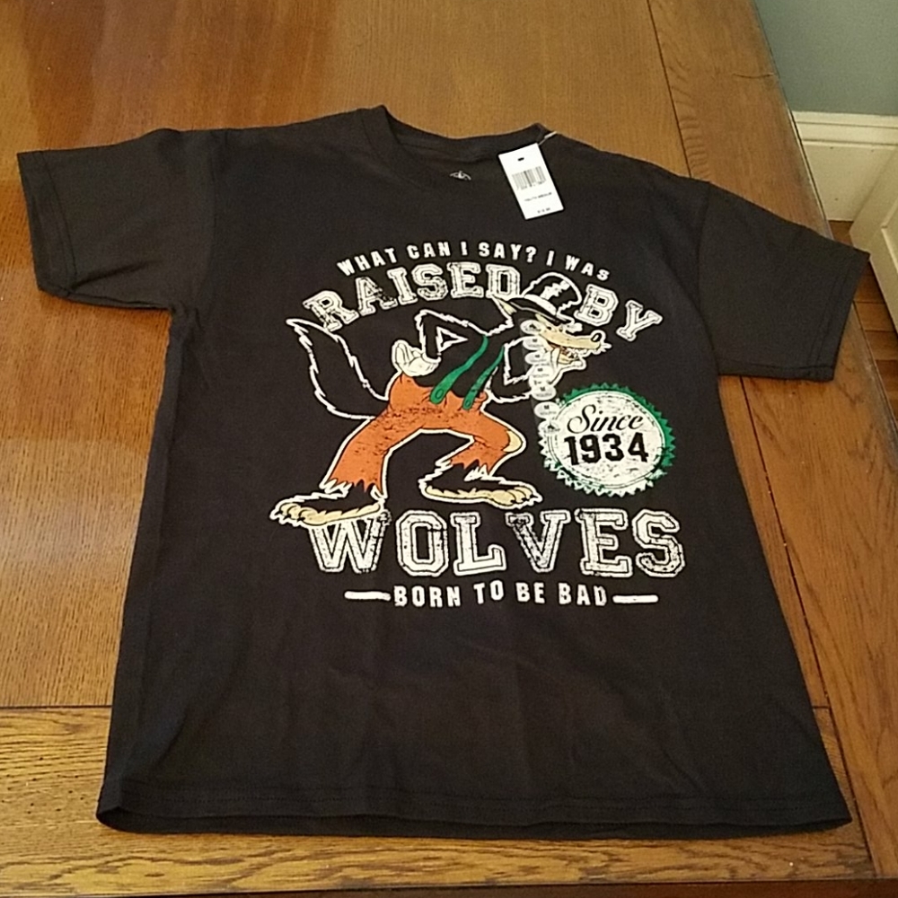 New Disney Parks Three Little Pigs wolves t-shirt